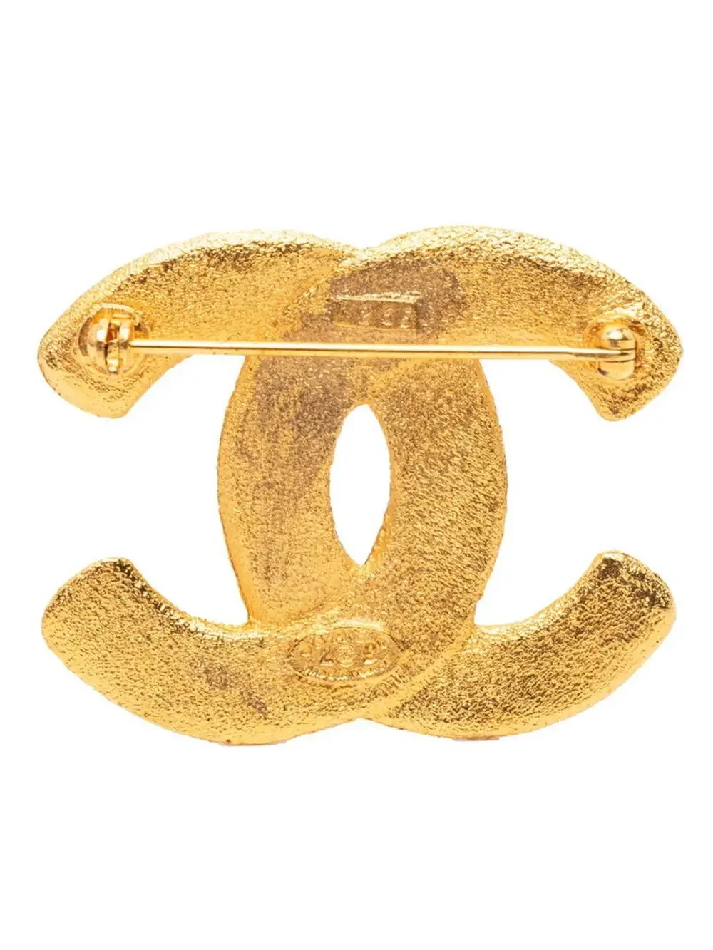 CHANEL elevate your